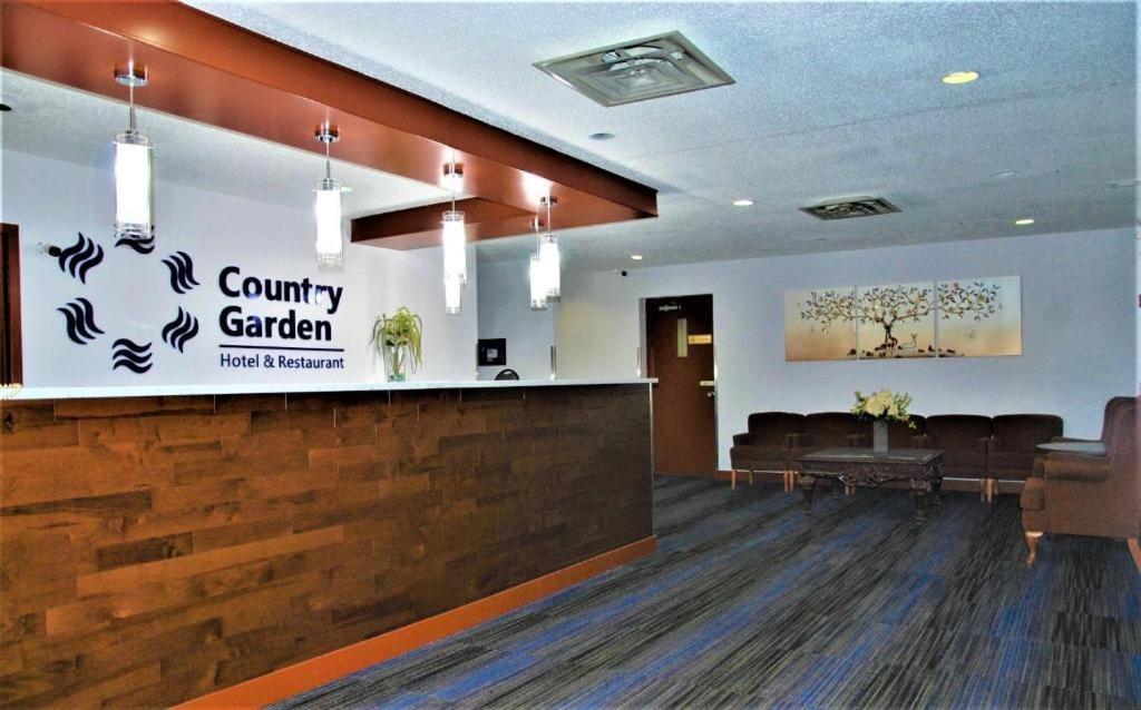 Country Garden Inn & Restaurant Smoky Lake Exterior foto
